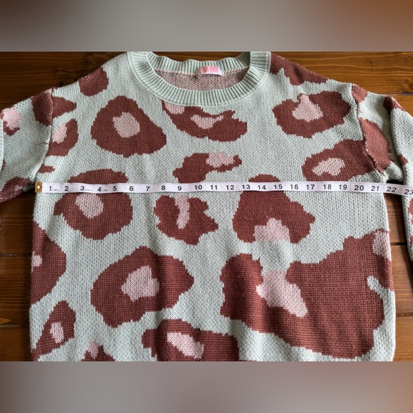 C+D+M Collection Women’s Mint Green Leopard Print Knit Sweater Size Large - Picture 6 of 9